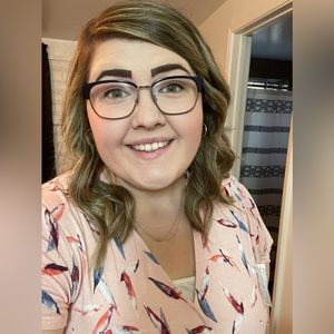 Meet your Posher, Kimberly